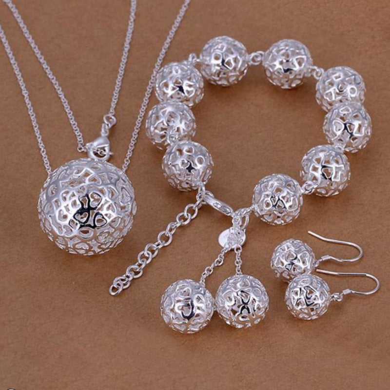 Silver-Plated 3D Ball Pendant Necklace